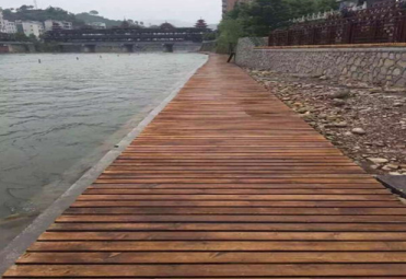 ������ľ�ذ�ʹ��ע��Ҫ�c(di��n) ��